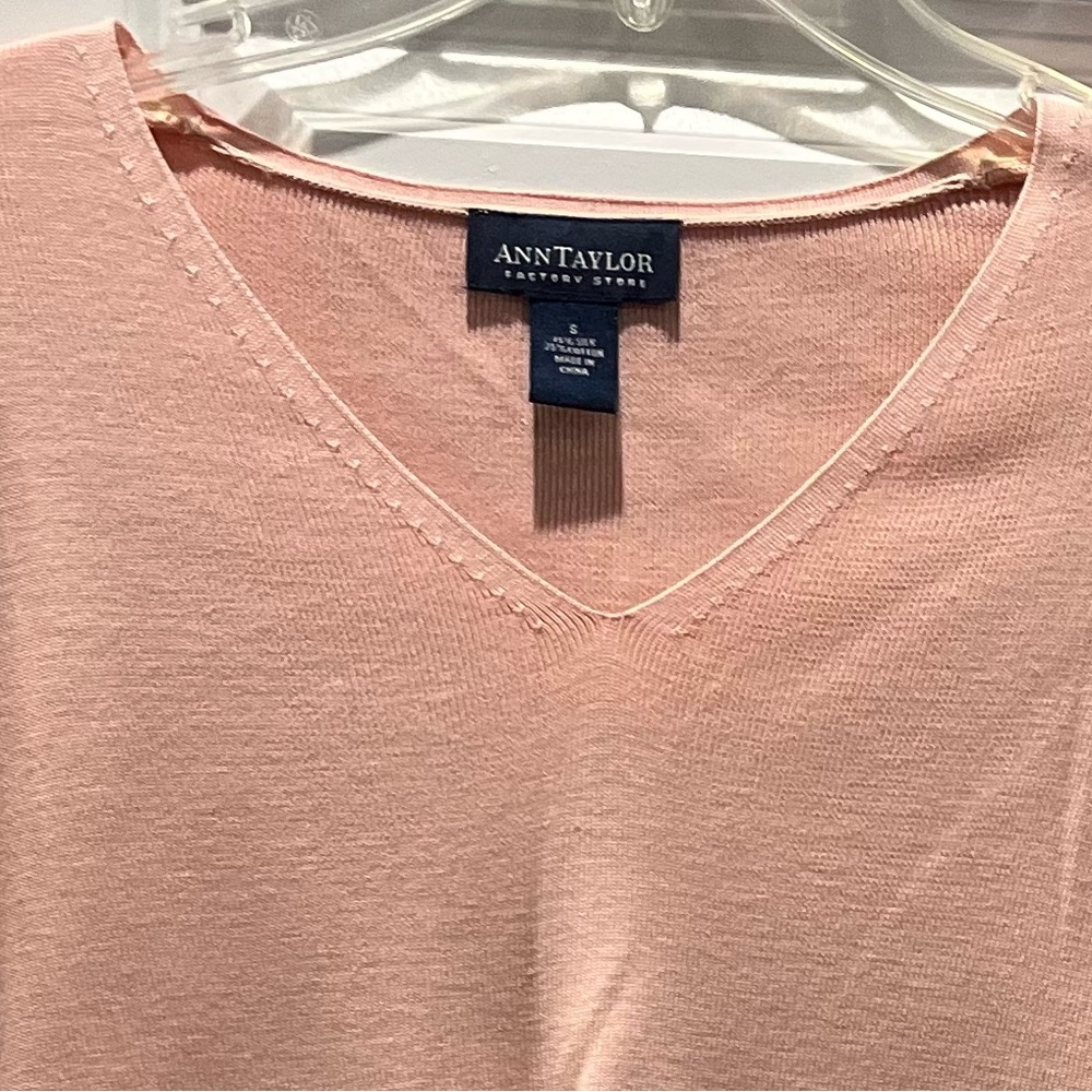 Pink Ann Taylor Factory V Neck Store Sweater, Size S, Pre-loved condition